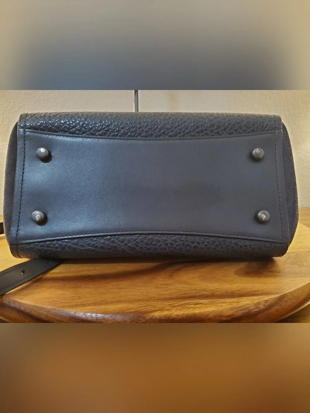 COACH FAYE CARRYALL 2WAY BAG IN GREAT GENTLY USED CONDITION!